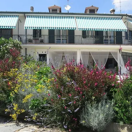 Bed & Breakfast Il Gelso Di Barcuzzi *